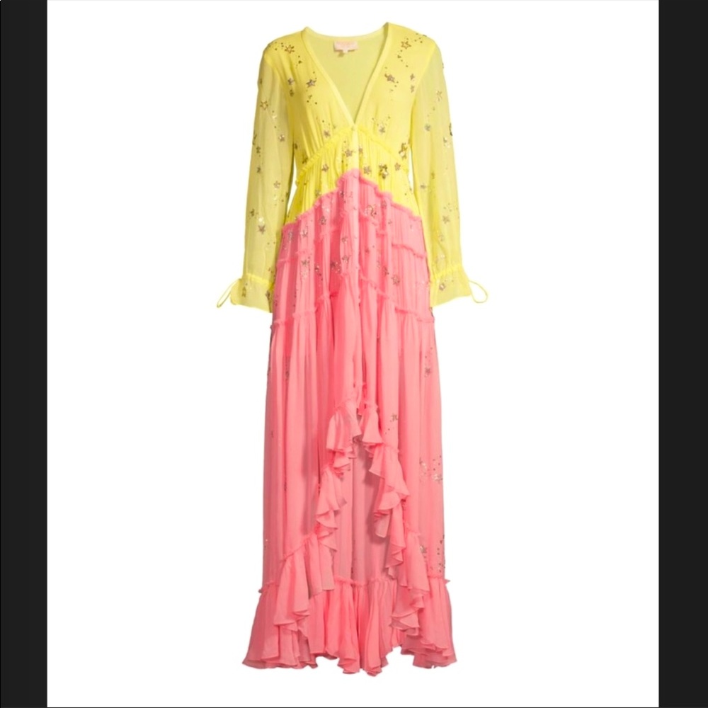 New! Exclusive Rococo Sand V-neck Ruffle Dress 💖